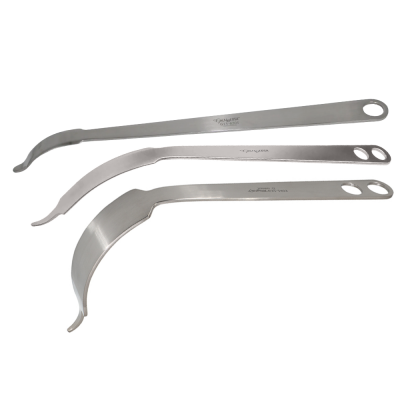 Hohmann Retractor Curved