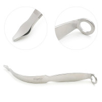 Chandler Retractor Length 9 1/2" Blade 16mm Small