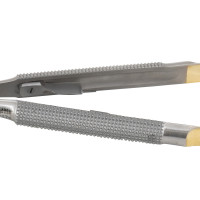 Castroviejo Needle Holder 5 1/2" Tungsten Carbide with Lock Curved Smooth